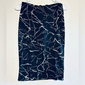 H&M black and tan marbled skirt